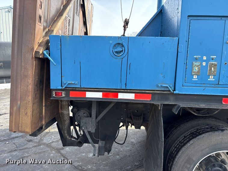 image for item FK1172 2006 GMC C7500 Crew Cab infrared asphalt heater truck