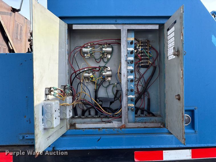 image for item FK1172 2006 GMC C7500 Crew Cab infrared asphalt heater truck