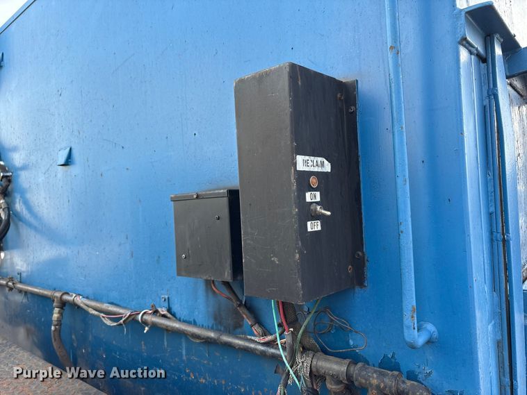 image for item FK1172 2006 GMC C7500 Crew Cab infrared asphalt heater truck