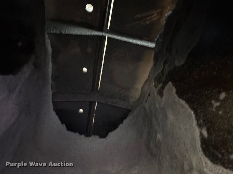 image for item FK1172 2006 GMC C7500 Crew Cab infrared asphalt heater truck