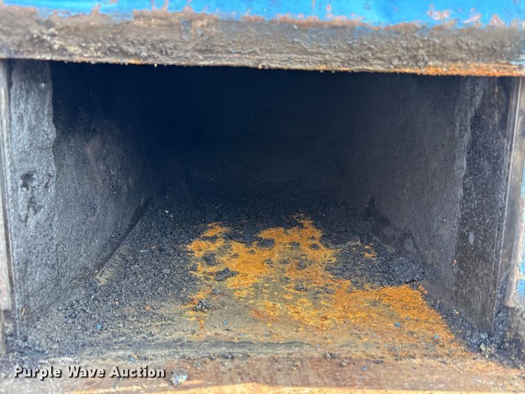 image for item FK1172 2006 GMC C7500 Crew Cab infrared asphalt heater truck