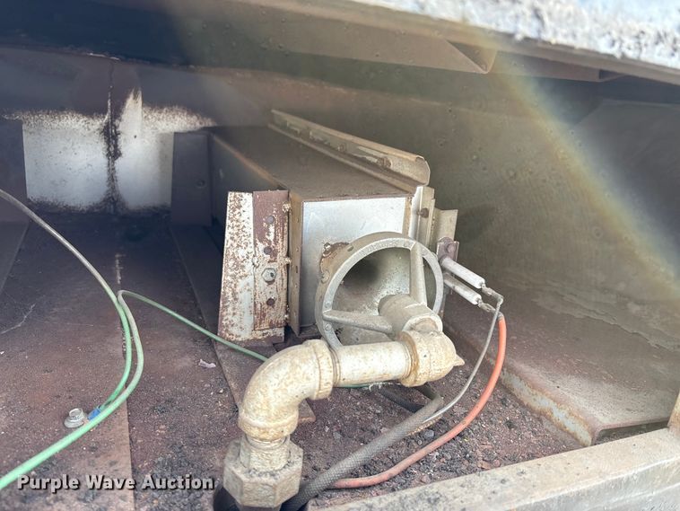 image for item FK1172 2006 GMC C7500 Crew Cab infrared asphalt heater truck