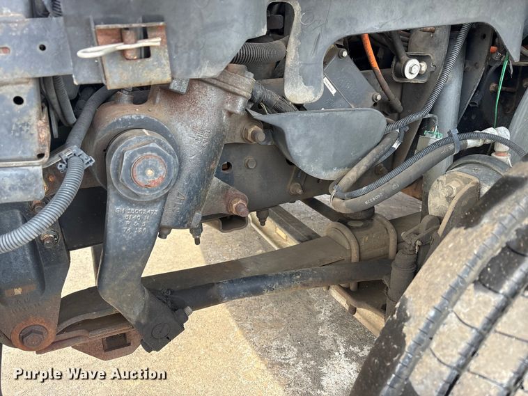 image for item FK1172 2006 GMC C7500 Crew Cab infrared asphalt heater truck