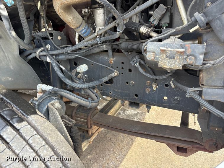 image for item FK1172 2006 GMC C7500 Crew Cab infrared asphalt heater truck