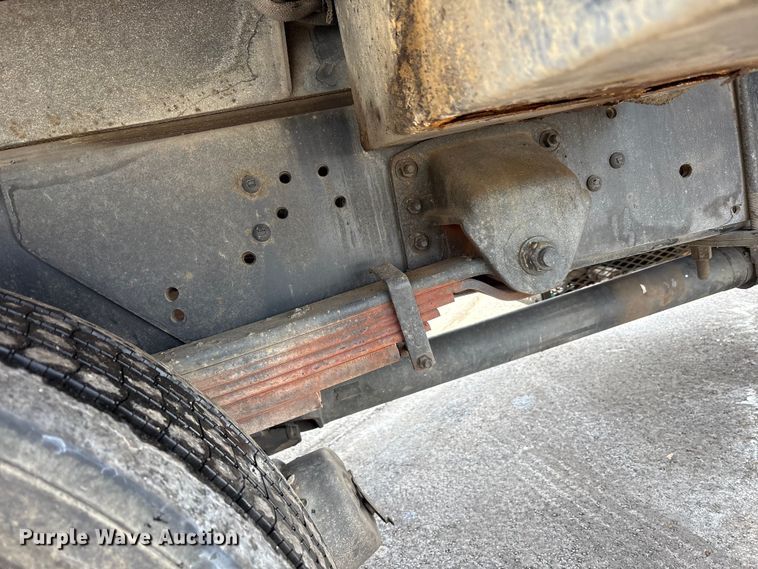 image for item FK1172 2006 GMC C7500 Crew Cab infrared asphalt heater truck