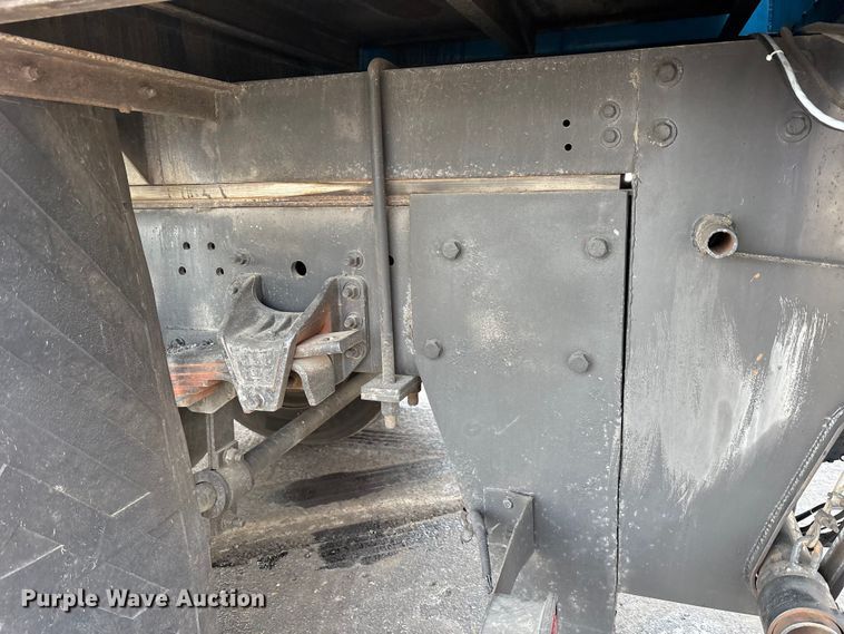 image for item FK1172 2006 GMC C7500 Crew Cab infrared asphalt heater truck