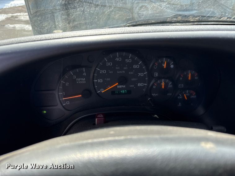 image for item FK1172 2006 GMC C7500 Crew Cab infrared asphalt heater truck