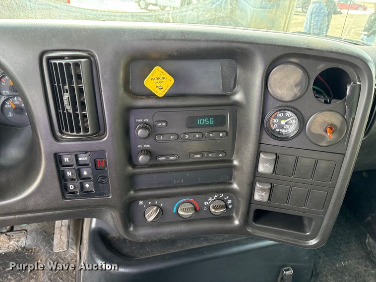 image for item FK1172 2006 GMC C7500 Crew Cab infrared asphalt heater truck