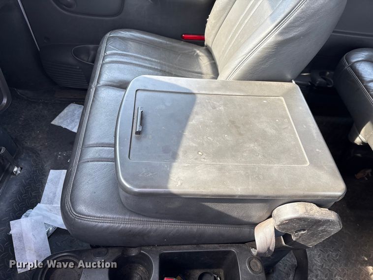 image for item FK1172 2006 GMC C7500 Crew Cab infrared asphalt heater truck