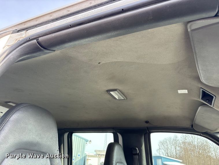 image for item FK1172 2006 GMC C7500 Crew Cab infrared asphalt heater truck