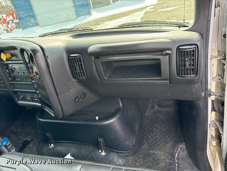 image for item FK1172 2006 GMC C7500 Crew Cab infrared asphalt heater truck