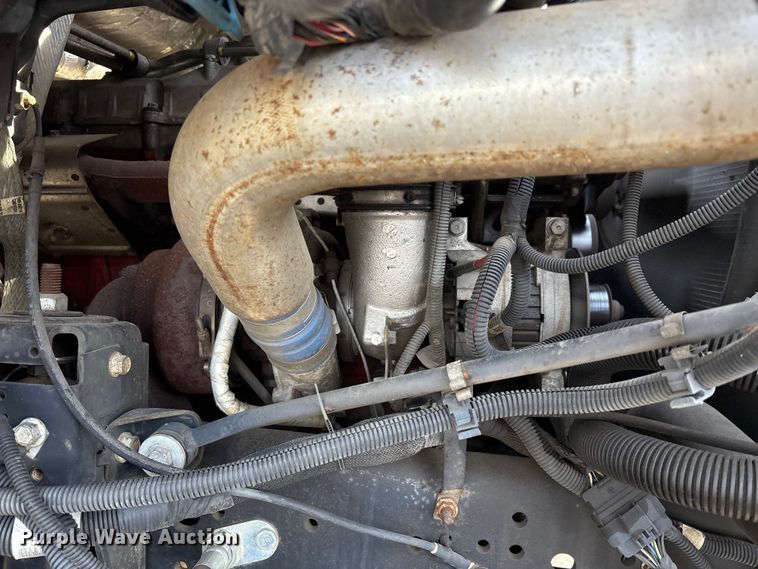 image for item FK1172 2006 GMC C7500 Crew Cab infrared asphalt heater truck