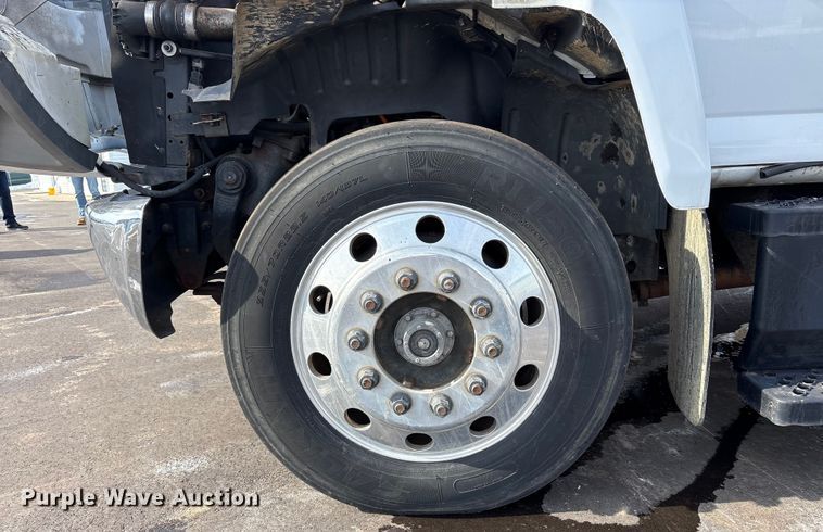 image for item FK1172 2006 GMC C7500 Crew Cab infrared asphalt heater truck