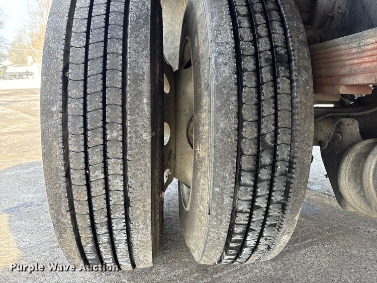 image for item FK1172 2006 GMC C7500 Crew Cab infrared asphalt heater truck