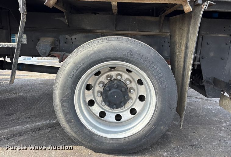 image for item FK1172 2006 GMC C7500 Crew Cab infrared asphalt heater truck