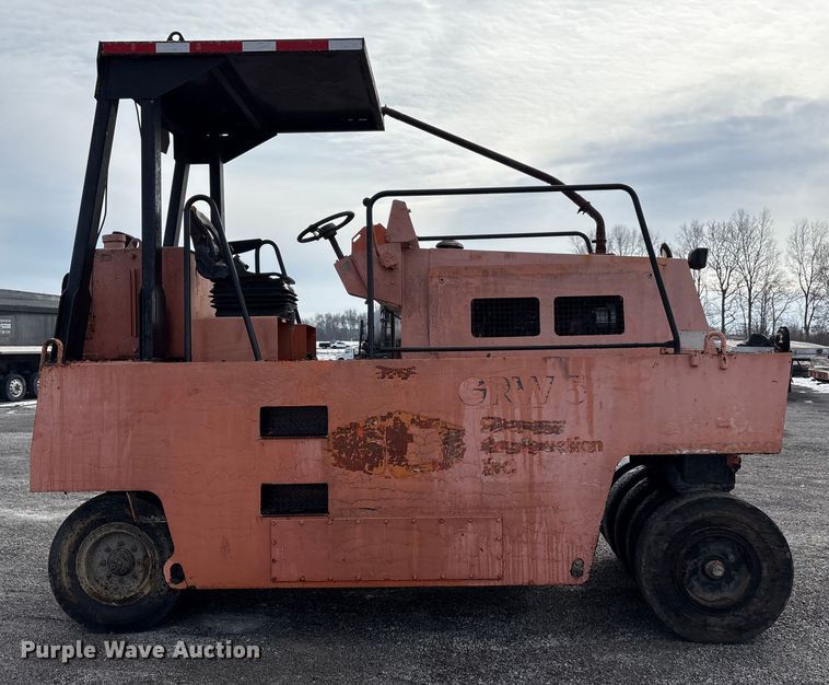 image for item FK1175 1998 Hamm GRW5 pneumatic roller