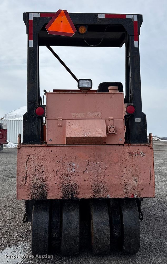 image for item FK1175 1998 Hamm GRW5 pneumatic roller