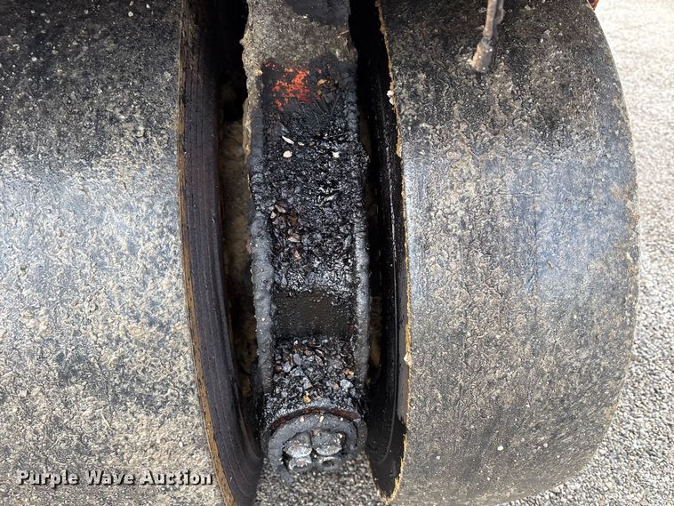 image for item FK1175 1998 Hamm GRW5 pneumatic roller