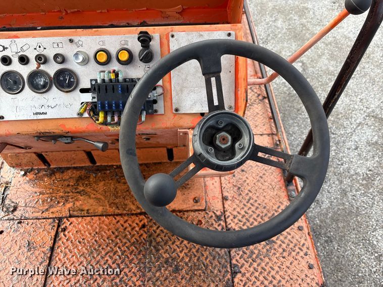 image for item FK1175 1998 Hamm GRW5 pneumatic roller