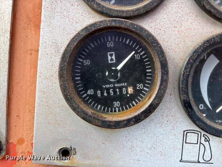 image for item FK1175 1998 Hamm GRW5 pneumatic roller