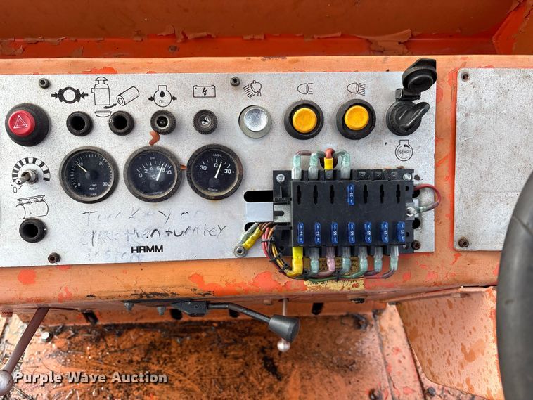 image for item FK1175 1998 Hamm GRW5 pneumatic roller