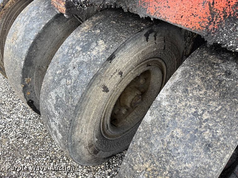 image for item FK1175 1998 Hamm GRW5 pneumatic roller