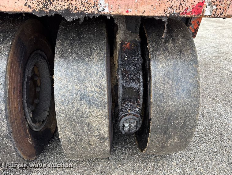 image for item FK1175 1998 Hamm GRW5 pneumatic roller