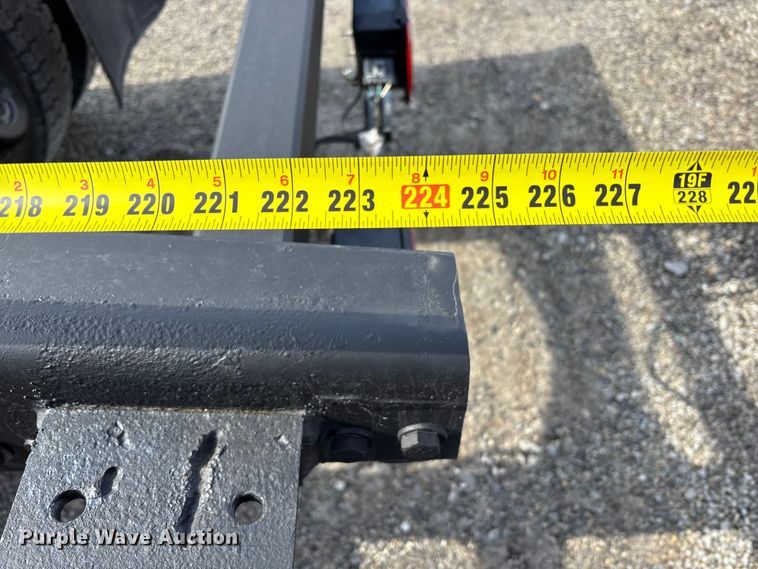 image for item FK1176 2014 Freightliner 114SD truck cab and chassis