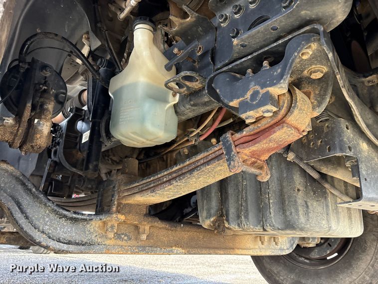 image for item FK1176 2014 Freightliner 114SD truck cab and chassis