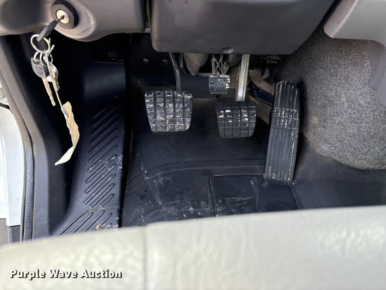 image for item FK1176 2014 Freightliner 114SD truck cab and chassis