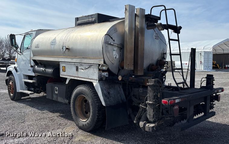 image for item FK1177 2008 Sterling oil distributor truck