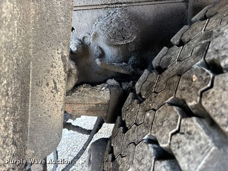 image for item FK1177 2008 Sterling oil distributor truck