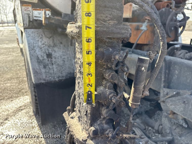 image for item FK1177 2008 Sterling oil distributor truck