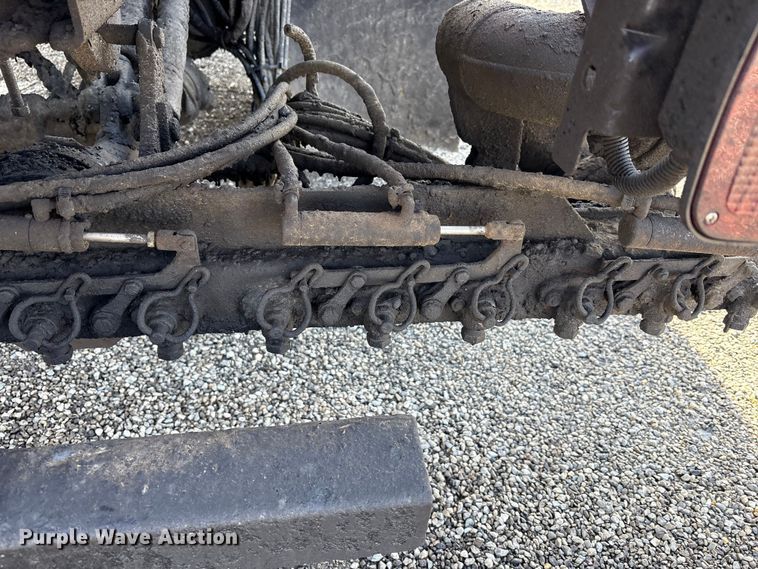 image for item FK1177 2008 Sterling oil distributor truck