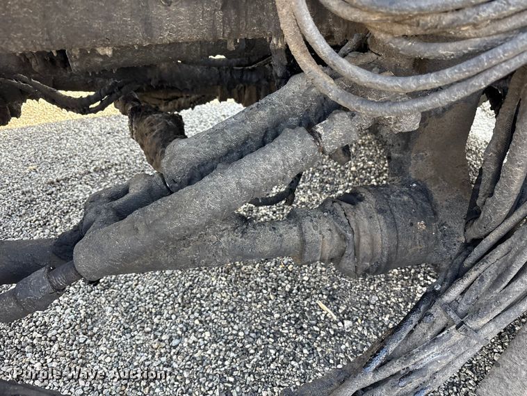 image for item FK1177 2008 Sterling oil distributor truck