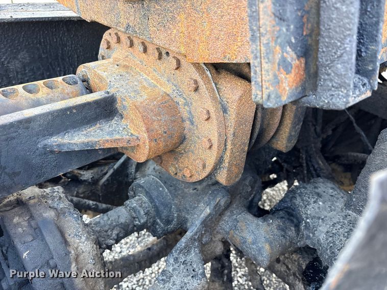 image for item FK1177 2008 Sterling oil distributor truck