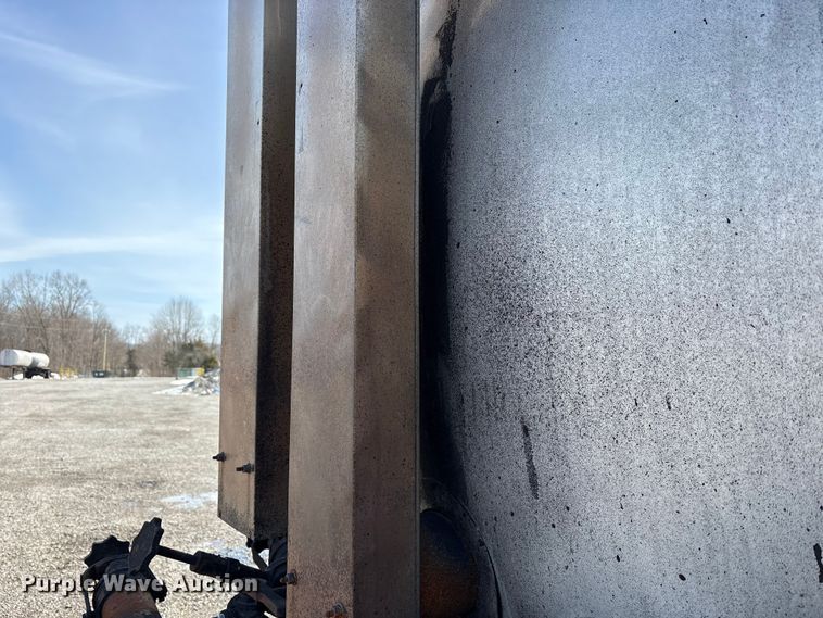 image for item FK1177 2008 Sterling oil distributor truck