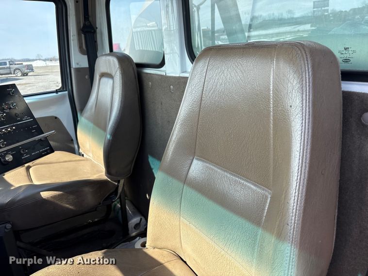 image for item FK1177 2008 Sterling oil distributor truck