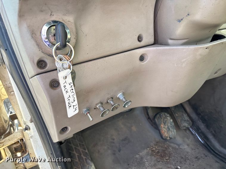 image for item FK1177 2008 Sterling oil distributor truck