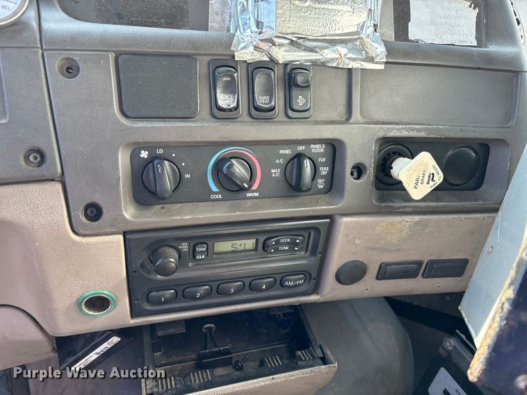 image for item FK1177 2008 Sterling oil distributor truck