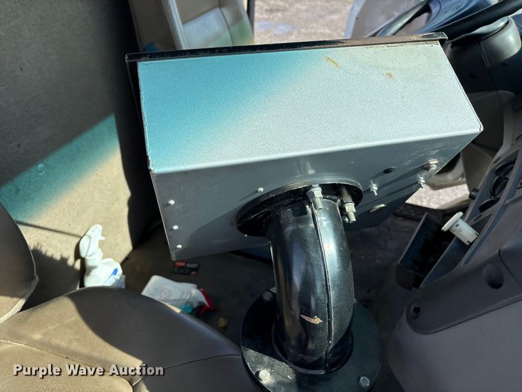 image for item FK1177 2008 Sterling oil distributor truck