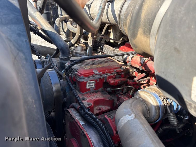 image for item FK1177 2008 Sterling oil distributor truck