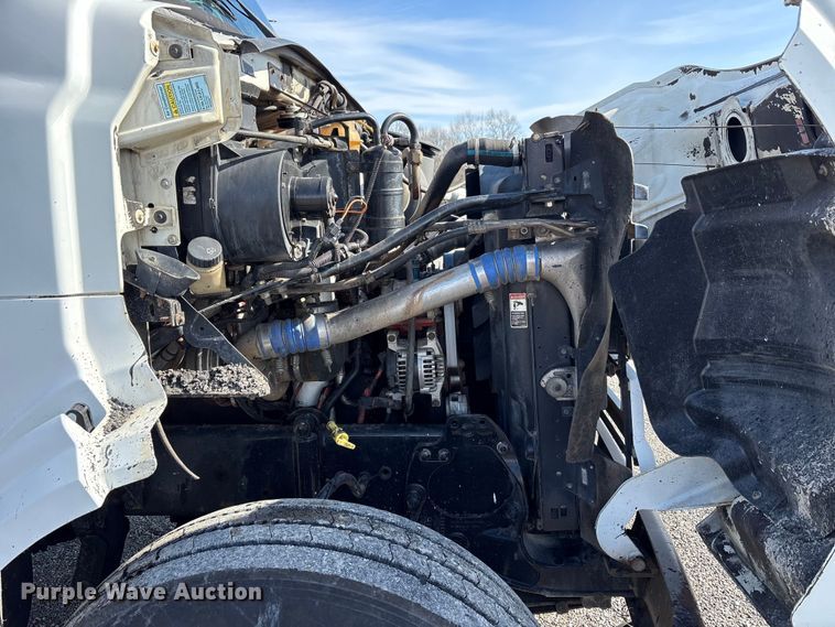 image for item FK1177 2008 Sterling oil distributor truck