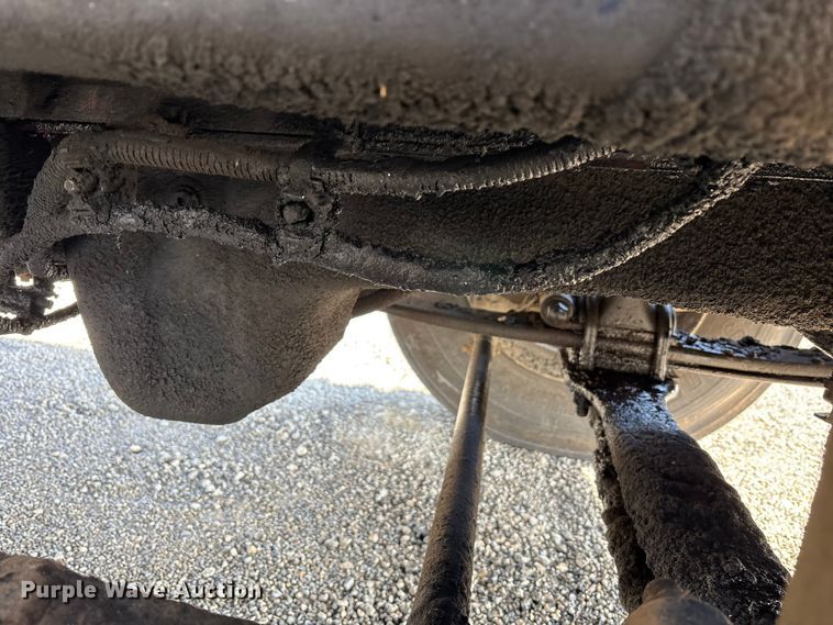 image for item FK1177 2008 Sterling oil distributor truck