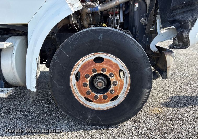 image for item FK1177 2008 Sterling oil distributor truck