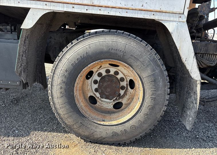 image for item FK1177 2008 Sterling oil distributor truck