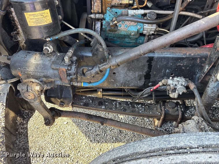 image for item FK1178 2000 Freightliner FL70 oil distributor truck