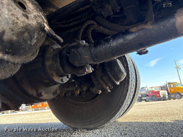 image for item FK1178 2000 Freightliner FL70 oil distributor truck