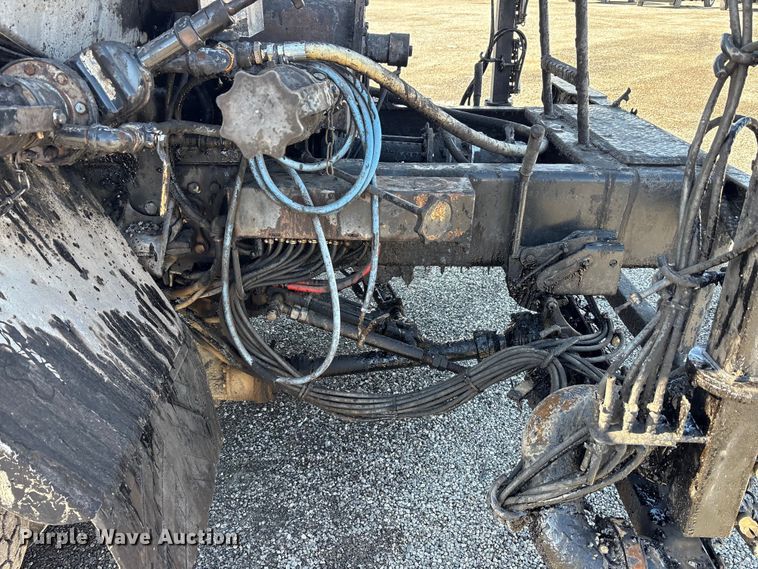 image for item FK1178 2000 Freightliner FL70 oil distributor truck