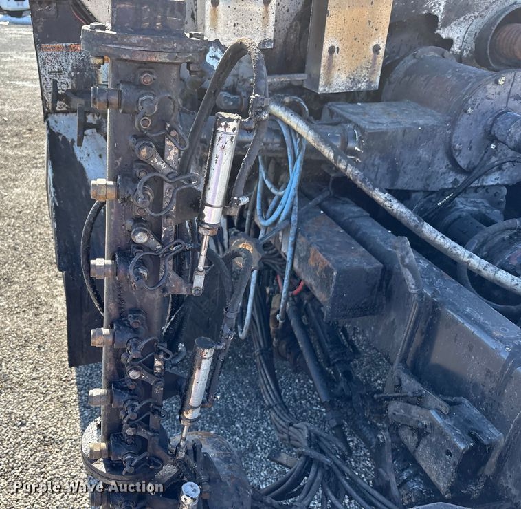 image for item FK1178 2000 Freightliner FL70 oil distributor truck